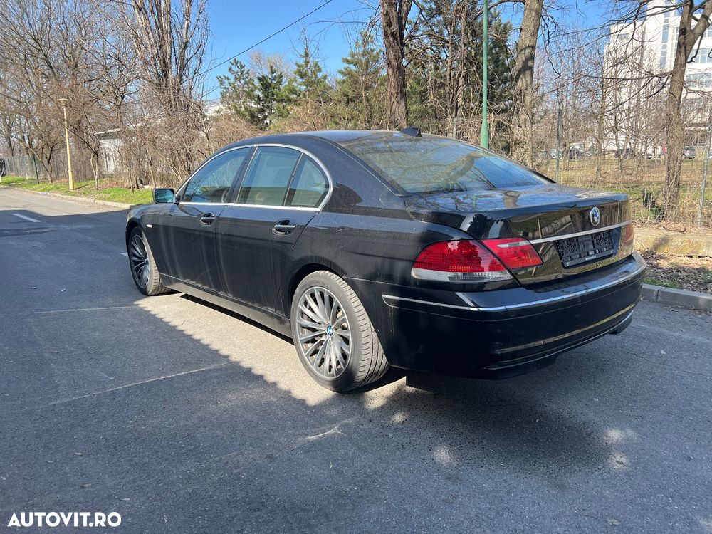 BMW Seria 7 740i A - 2