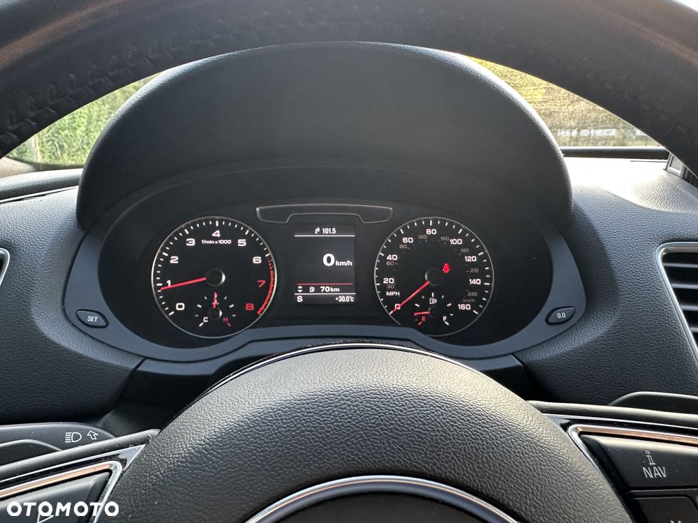 Audi Q3 - 11