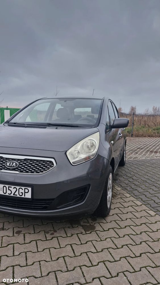 Kia Venga - 6
