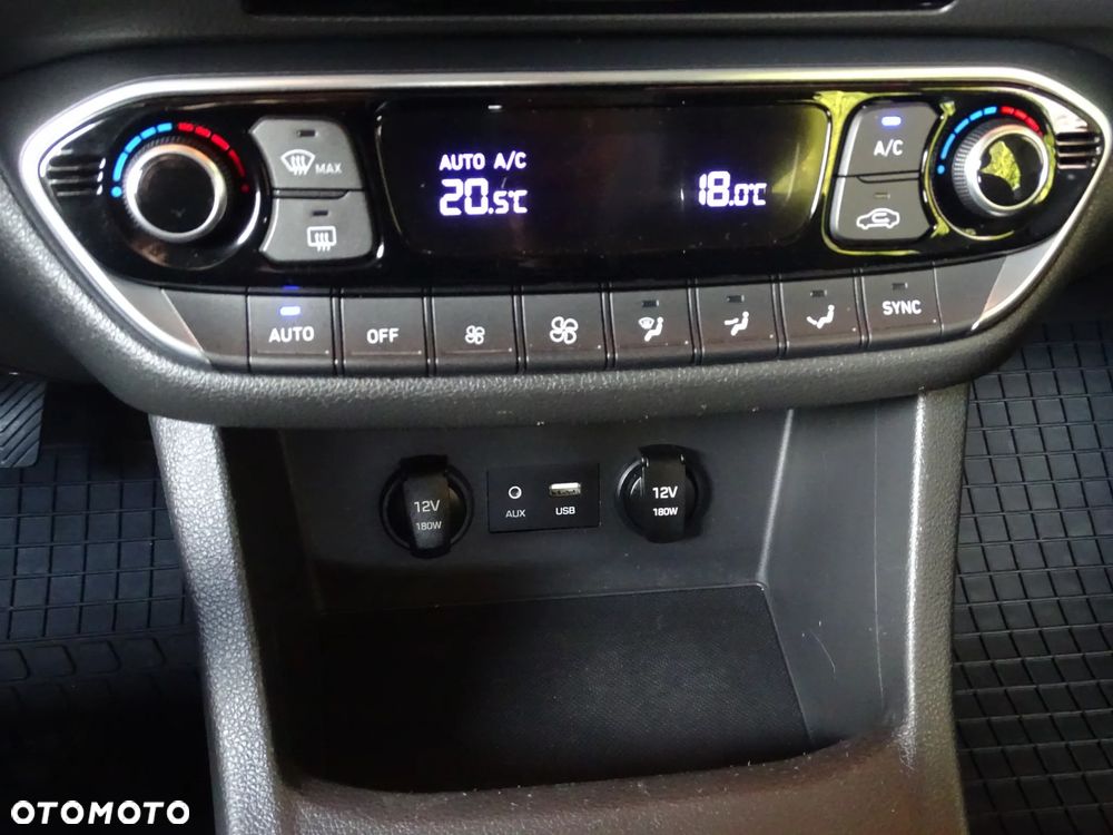Hyundai i30 - 19
