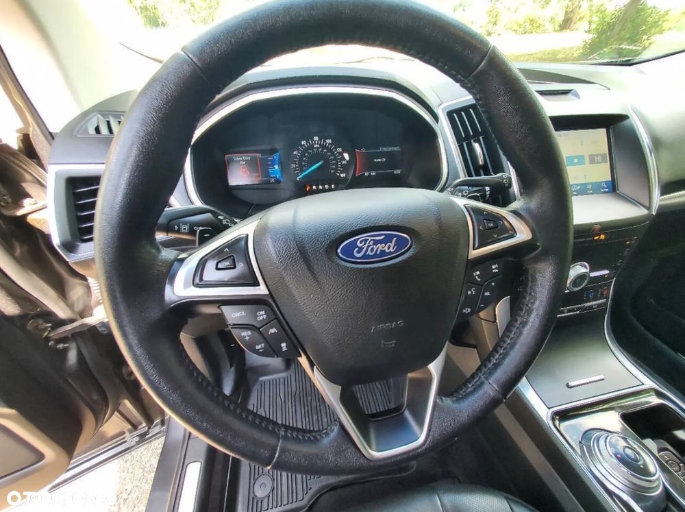 Ford Edge - 13