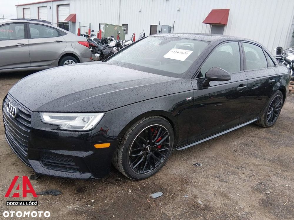 Audi A4 Limousine - 4