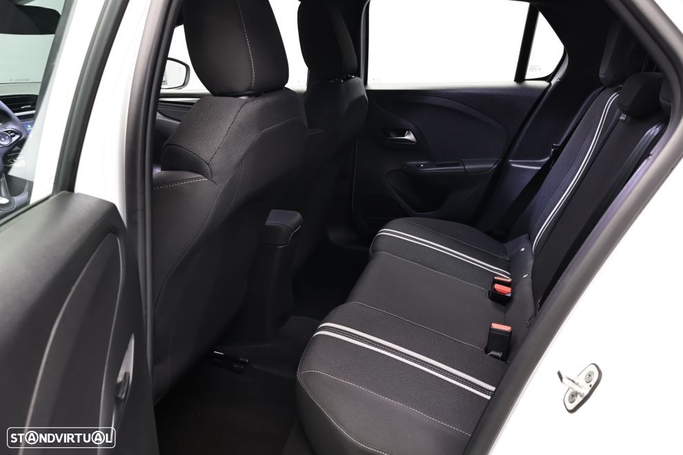 Opel Corsa 1.2 T GS - 25