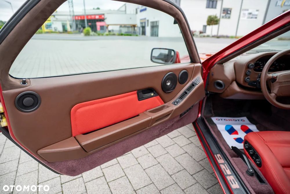 Porsche 928 S4 - 33