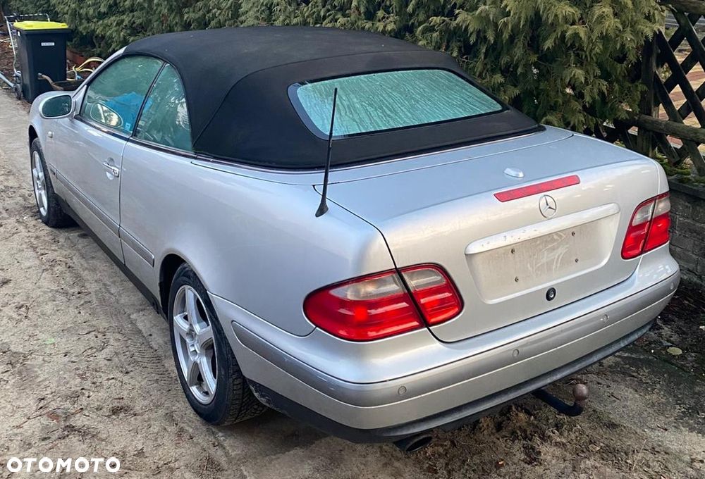 Mercedes-Benz CLK - 2