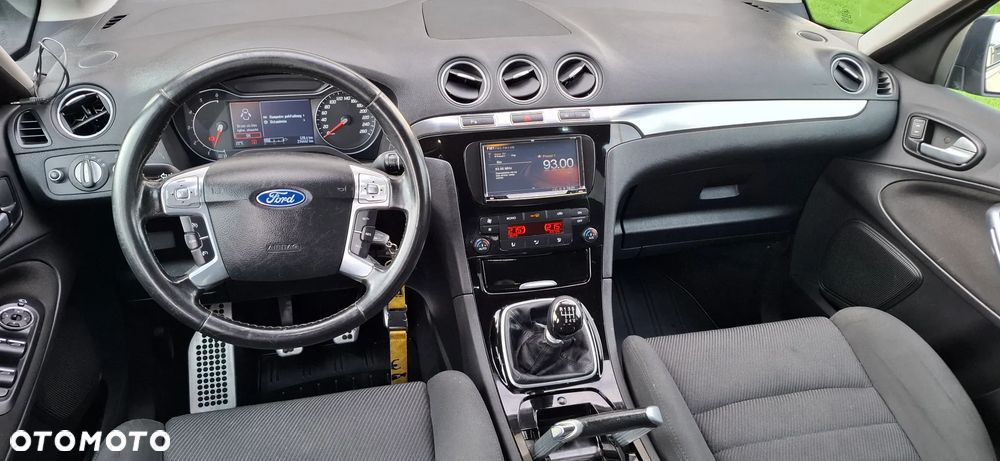 Ford S-Max 2.0 TDCi DPF Titanium - 5