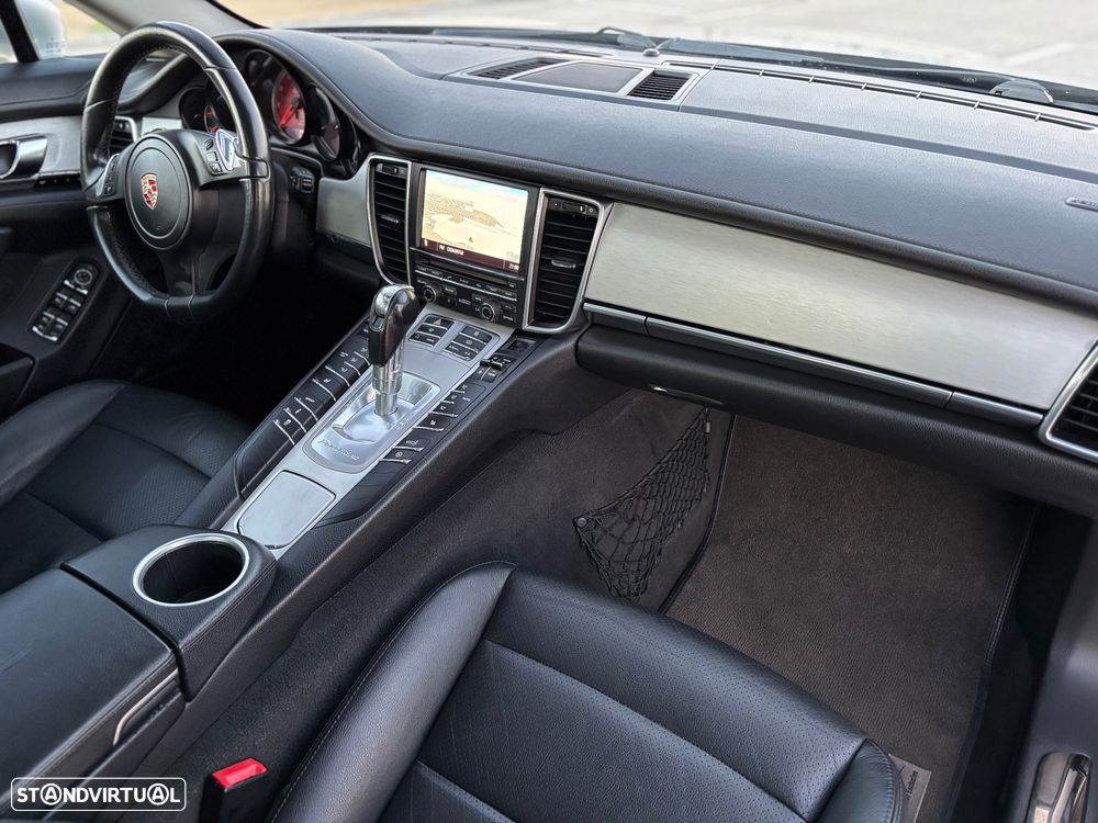 Porsche Panamera 3.0 V6 - 36