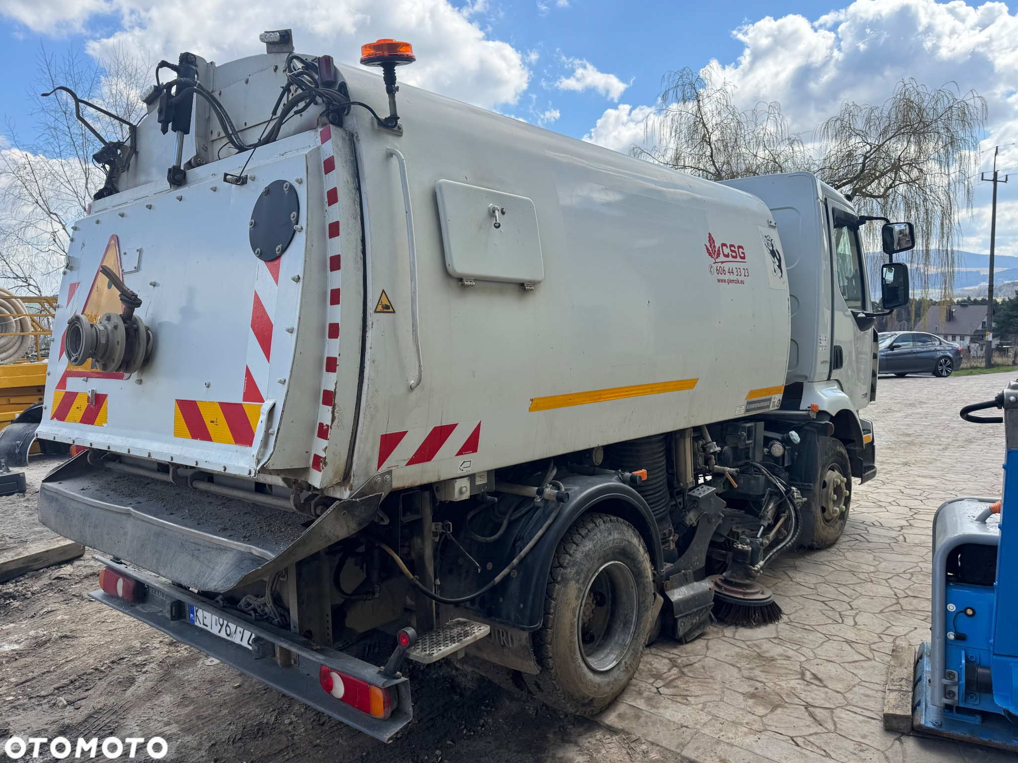 Renault MIdlum zamiatarka samochodowa Bucher polewaczka - 4