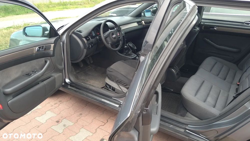 Audi A6 Avant 2.5 TDI - 5