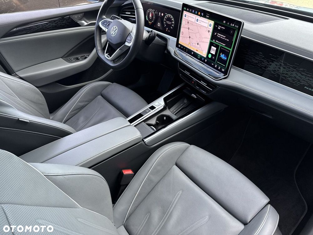 Volkswagen Passat Variant 2.0 TDI EVO Elegance DSG - 14