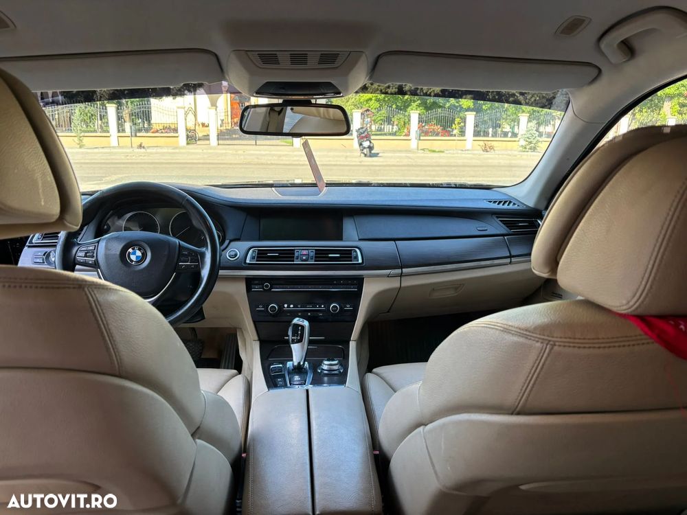 BMW Seria 7 740d xDrive Aut. - 3