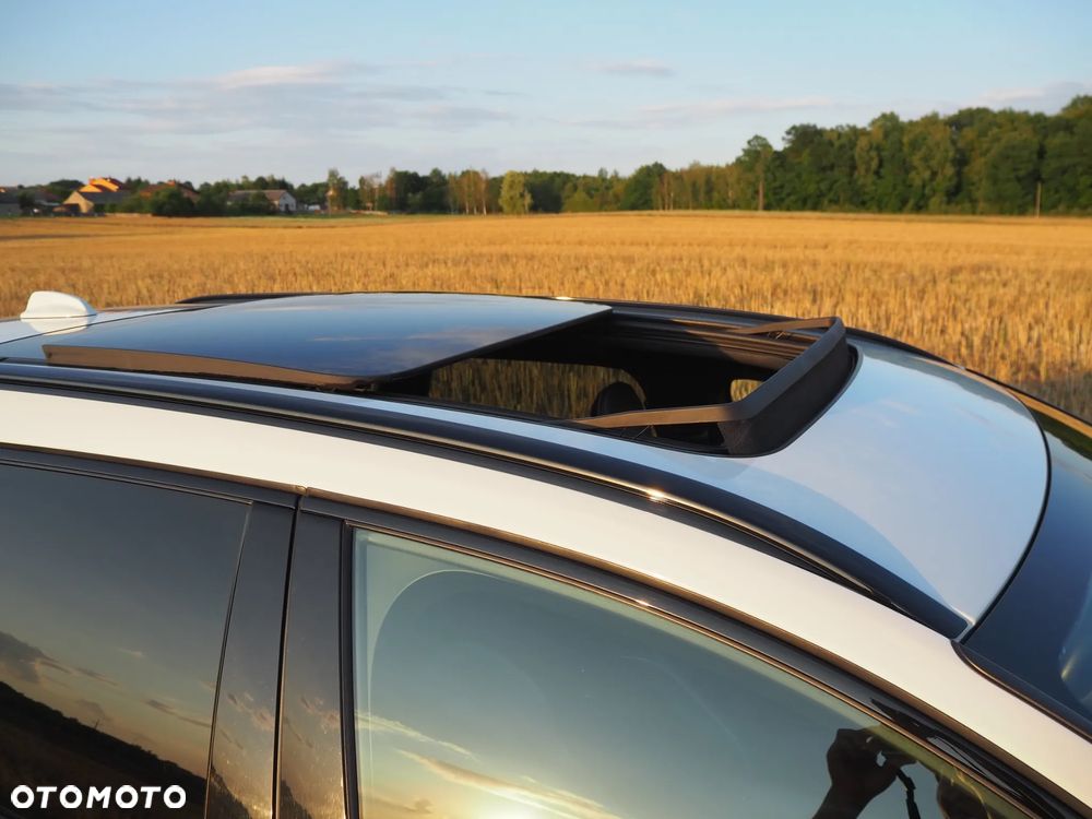 Volvo V90 D4 SCR AWD R-Design - 14