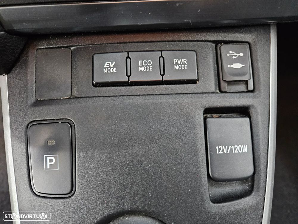 Toyota Auris 1.8 HSD Active - 17