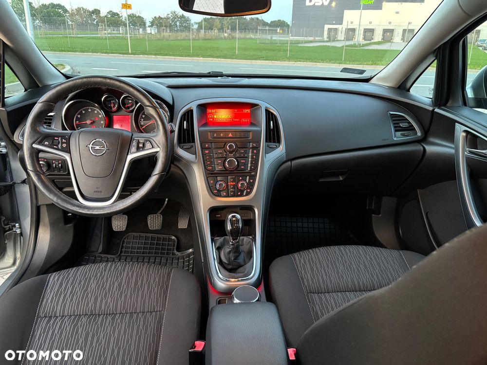 Opel Astra IV 1.4 T Active - 11