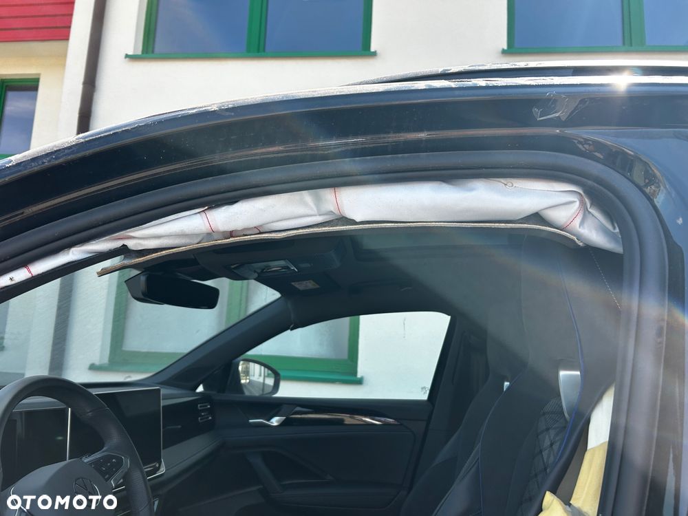 Volkswagen Tiguan 1.5 eHybrid OPF DSG R-Line - 24