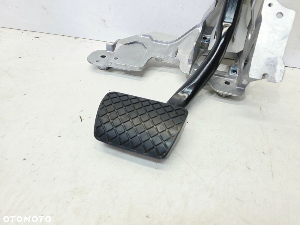 STELAŻ PEDAŁÓW HAMULCA GAZU AUDI A6 C8 A7 4K1723117 - 3