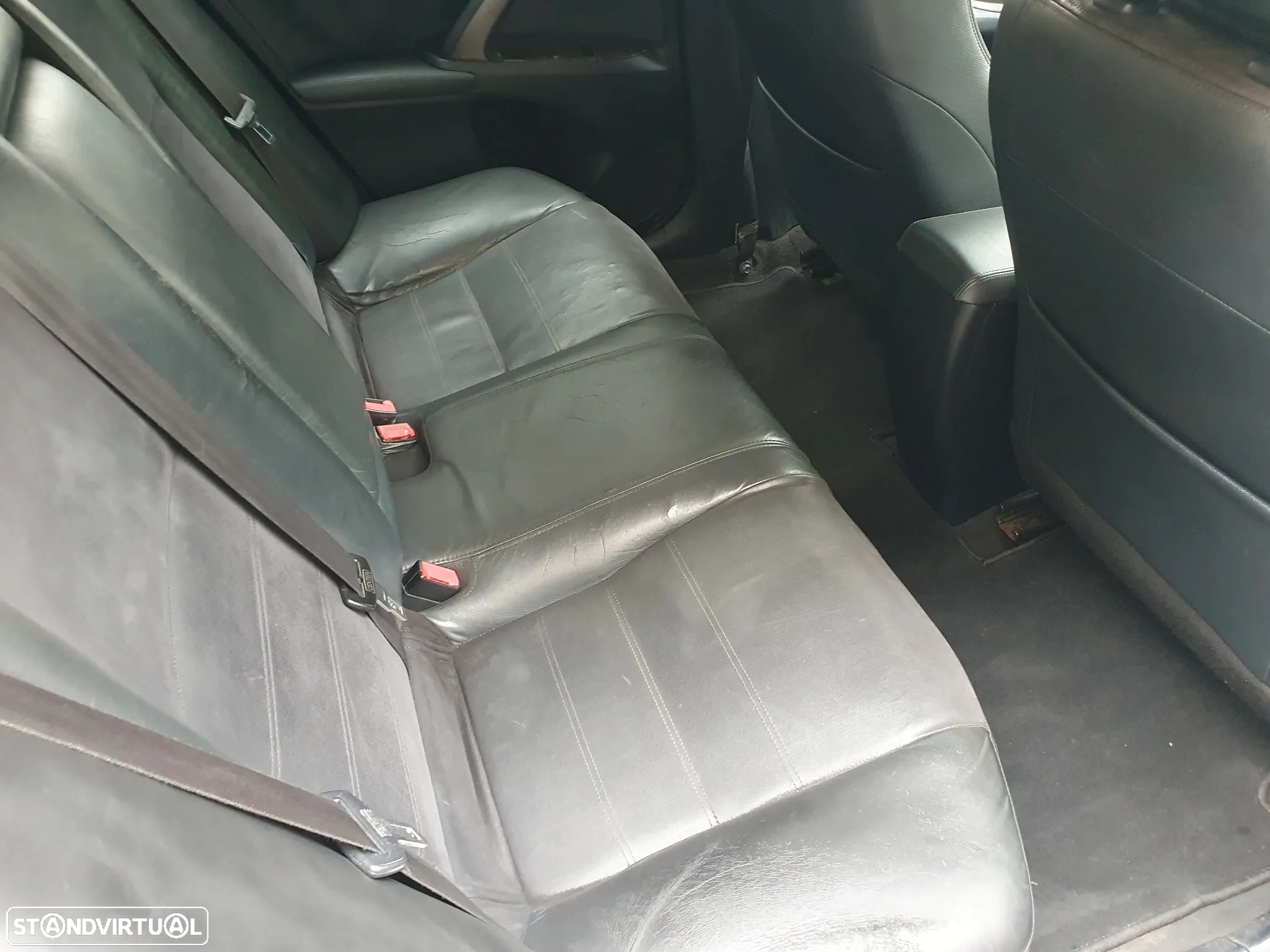 Toyota Avensis SW 2.0 D-4D Exclusive - 10