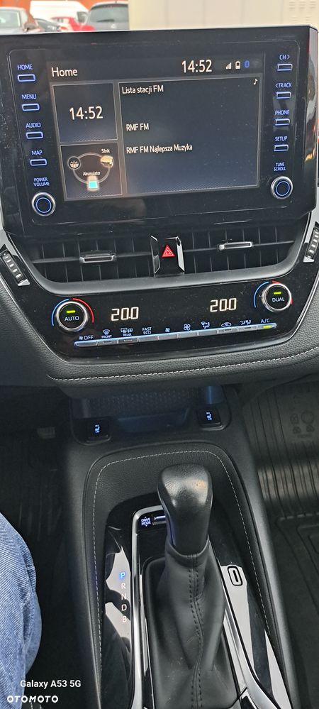 Toyota Corolla 1.8 Hybrid Comfort - 16