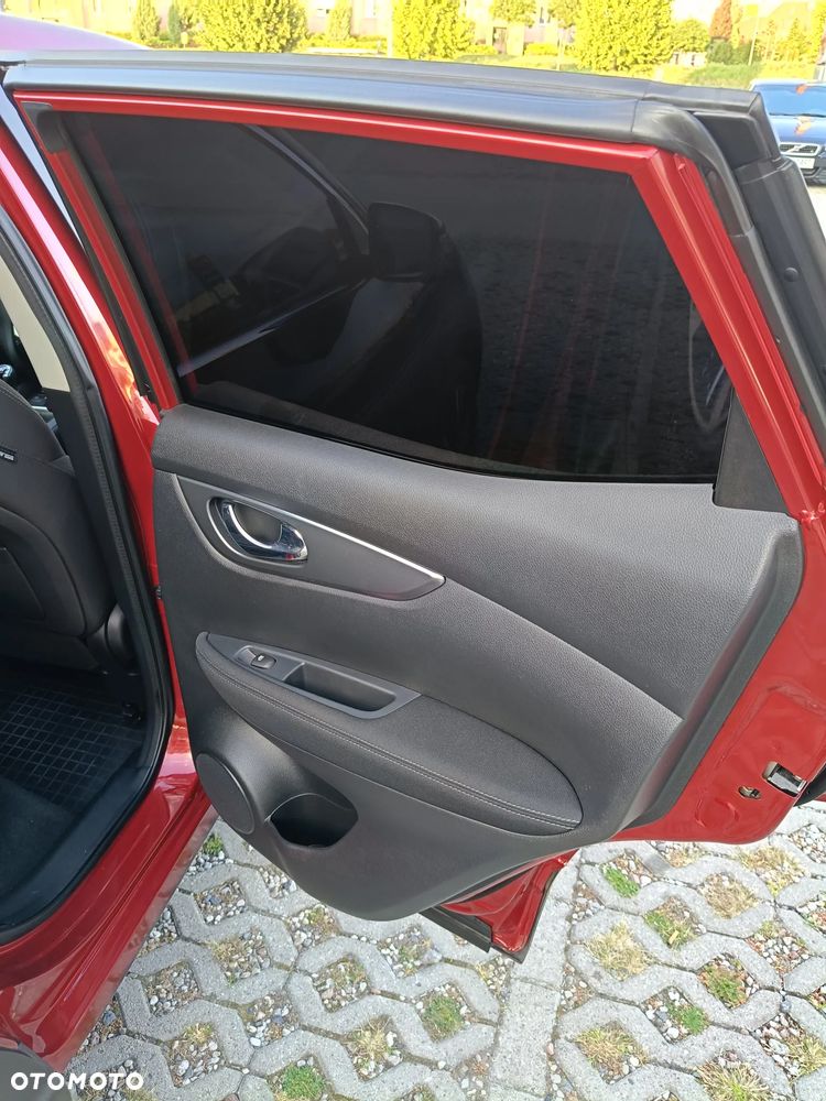 Nissan Qashqai 1.6 DIG-T N-Connecta - 14