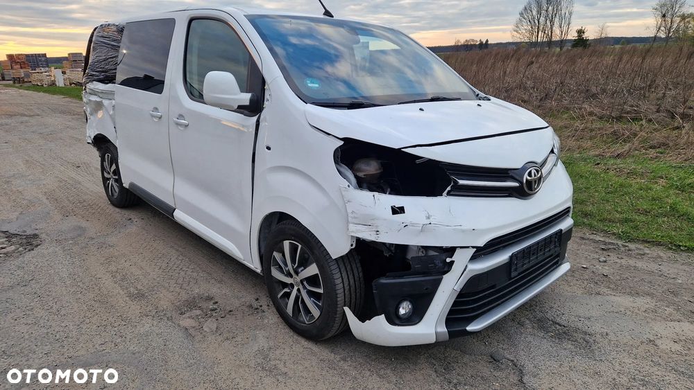 Toyota Proace Verso 2,0-l-D-4D L2 (8-Si.) Autm Team Deutschland - 4