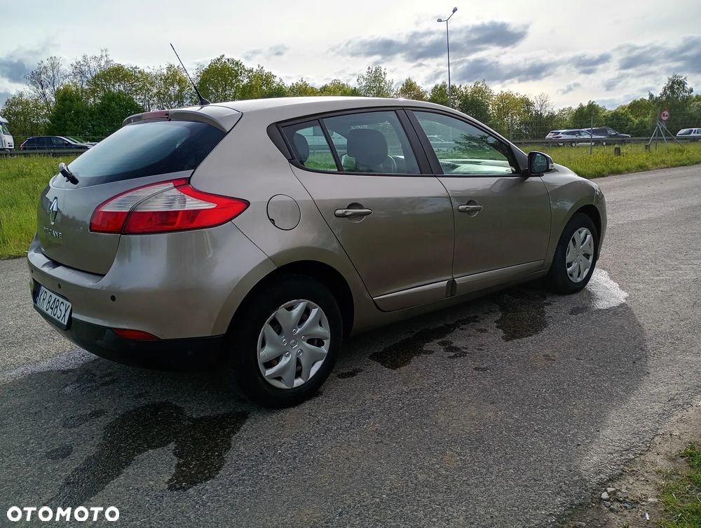 Renault Megane 1.6 16V 100 Authentique - 5