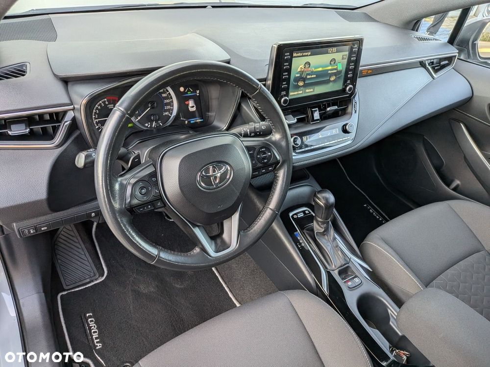 Toyota Corolla 2.0 Hybrid Comfort - 17