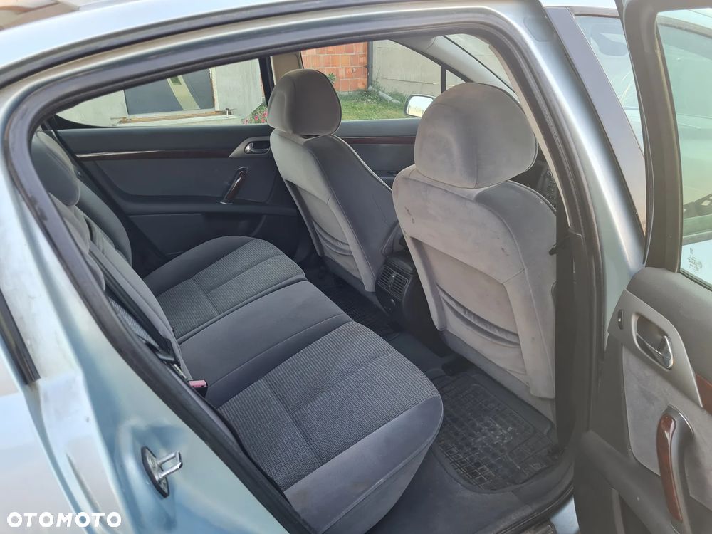 Peugeot 407 2.0 HDI Intense - 8