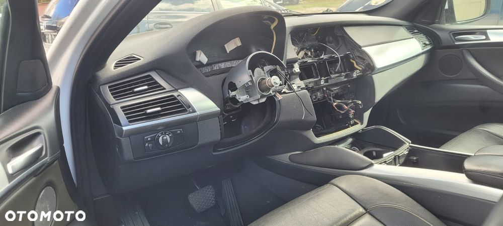 BMW X6 xDriveM50d - 8