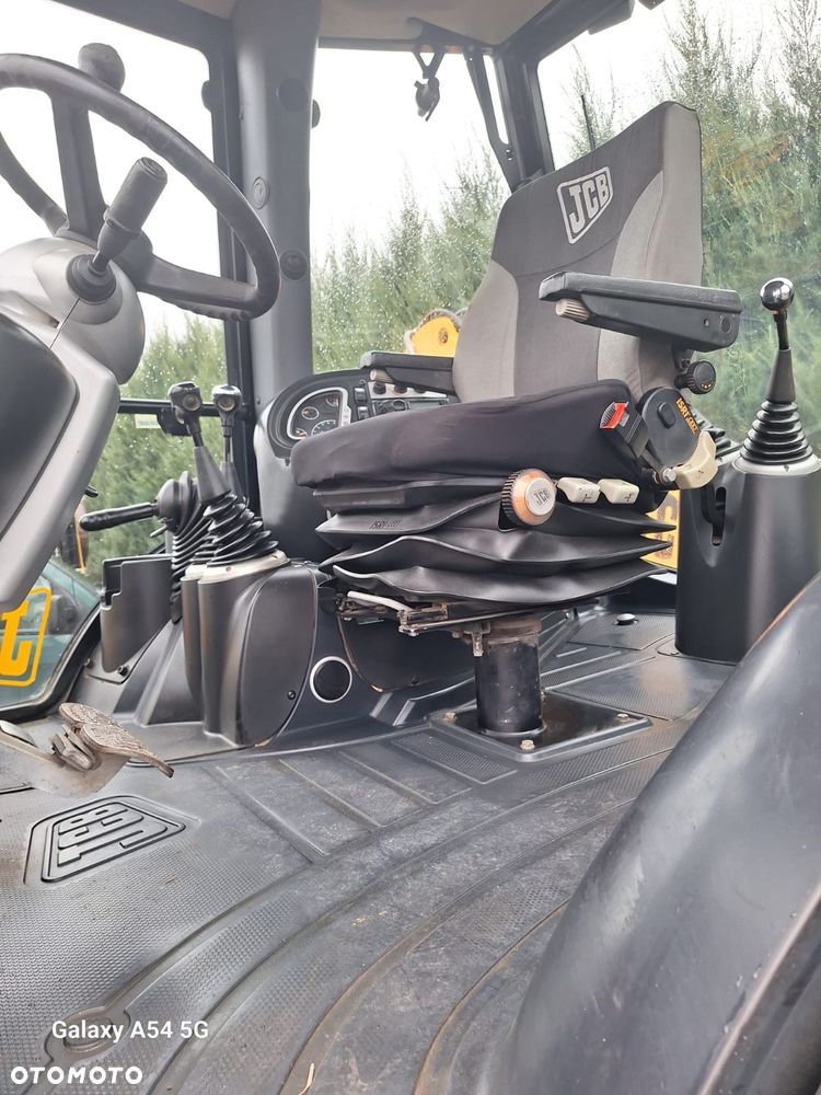 JCB 3CX - 5