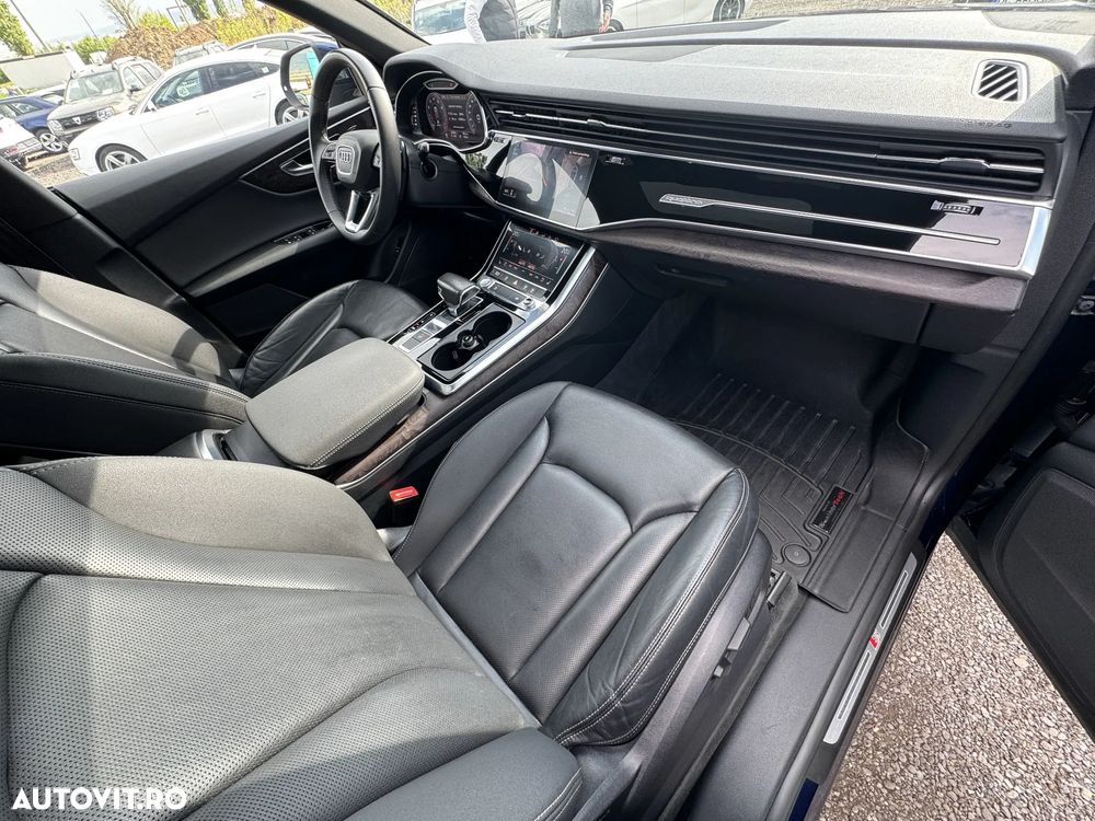 Audi Q8 55 TFSI quattro Tiptronic - 23