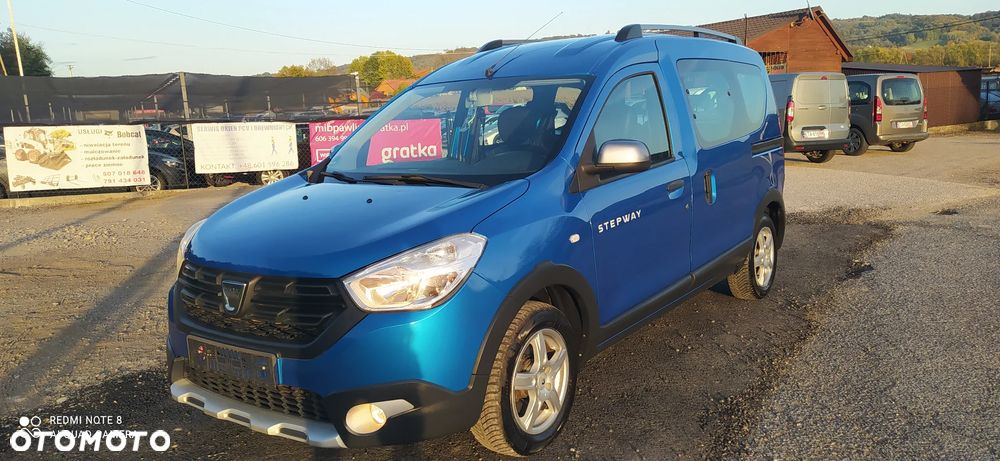 Dacia Dokker TCe 115 Stepway Celebration - 1