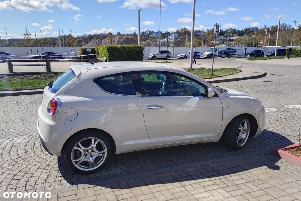 Alfa Romeo Mito 1.4 TB Distinctive - 9