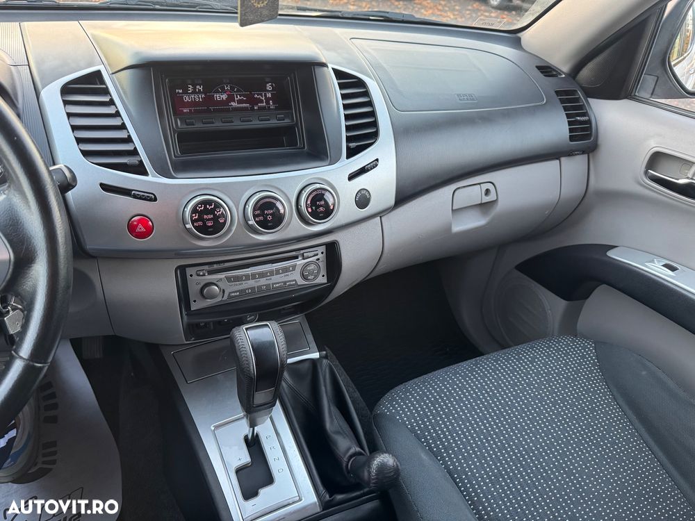 Mitsubishi L200 Pick Up 4x4 Autm. Intense Double Cab - 10