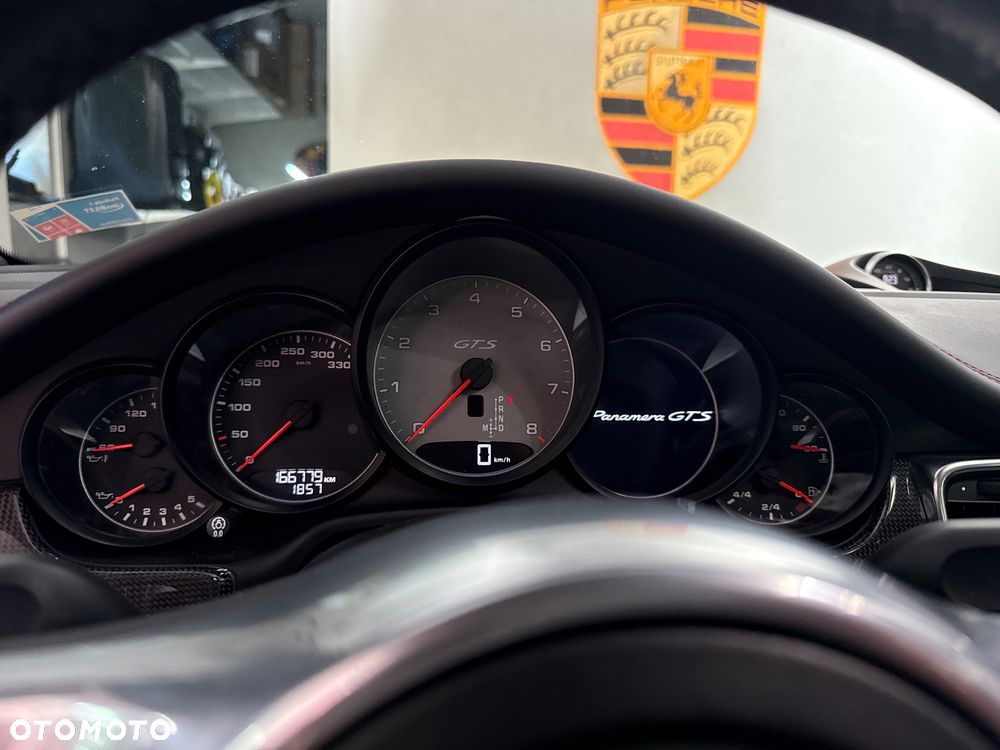 Porsche Panamera - 11