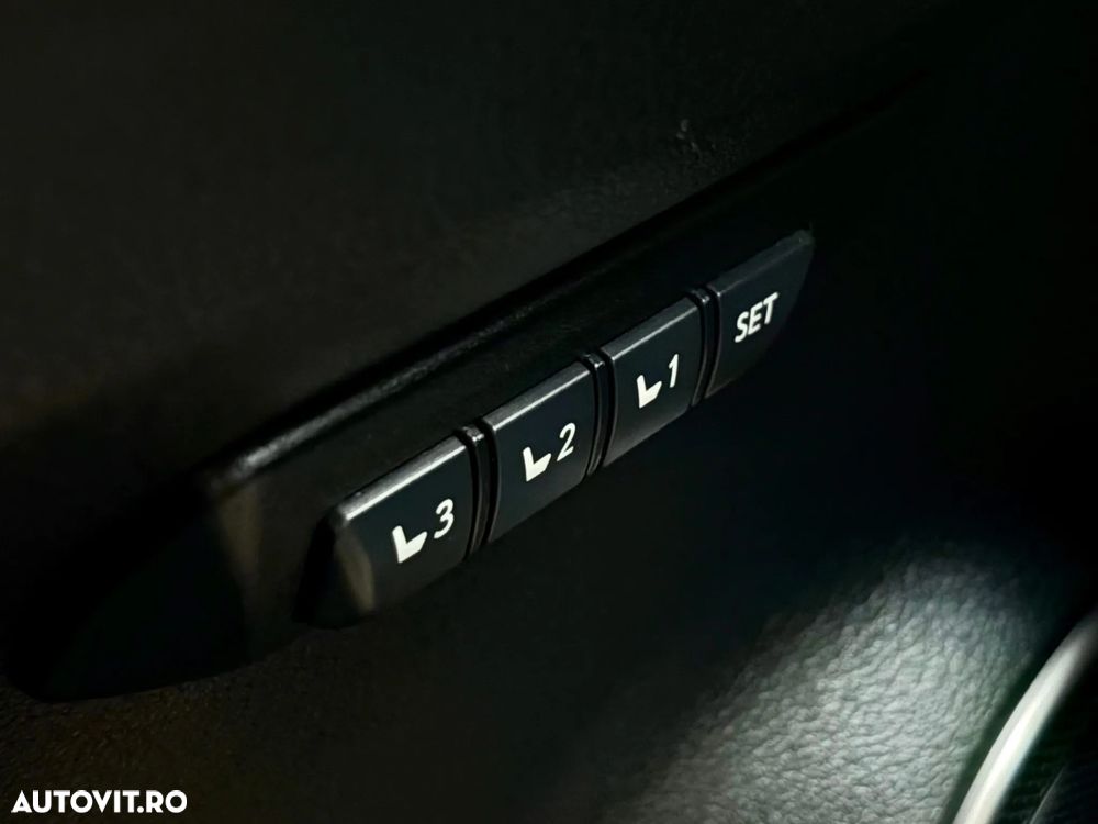 Lexus Seria NX 300h AWD Luxury - 33