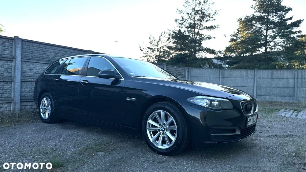 BMW Seria 5 520d - 32