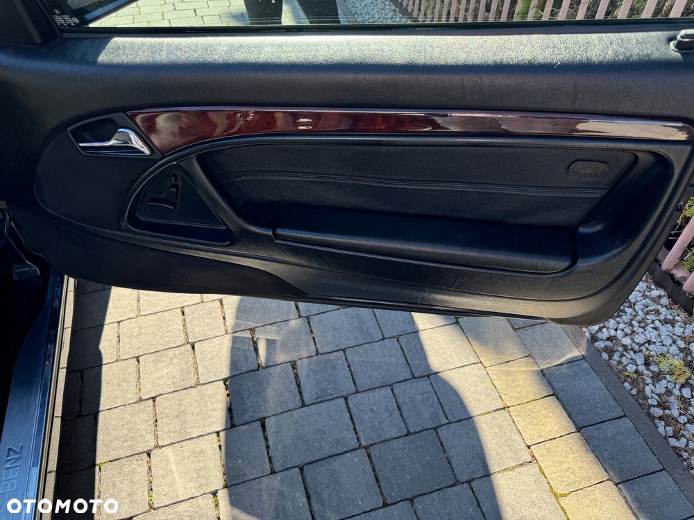 Mercedes-Benz SL - 24