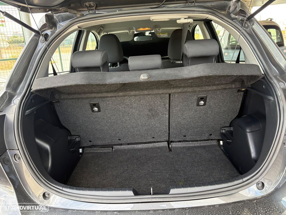 Toyota Yaris 1.4 D-4D Exclusive+P.Techno - 11