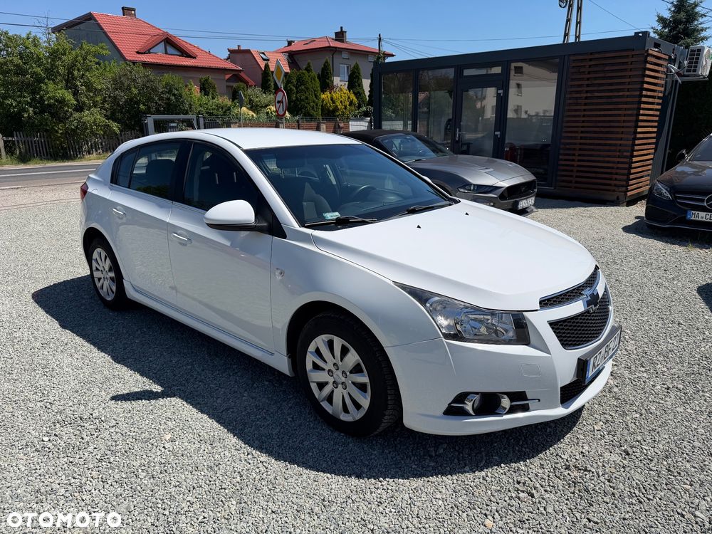 Chevrolet Cruze 1.6 LT - 19