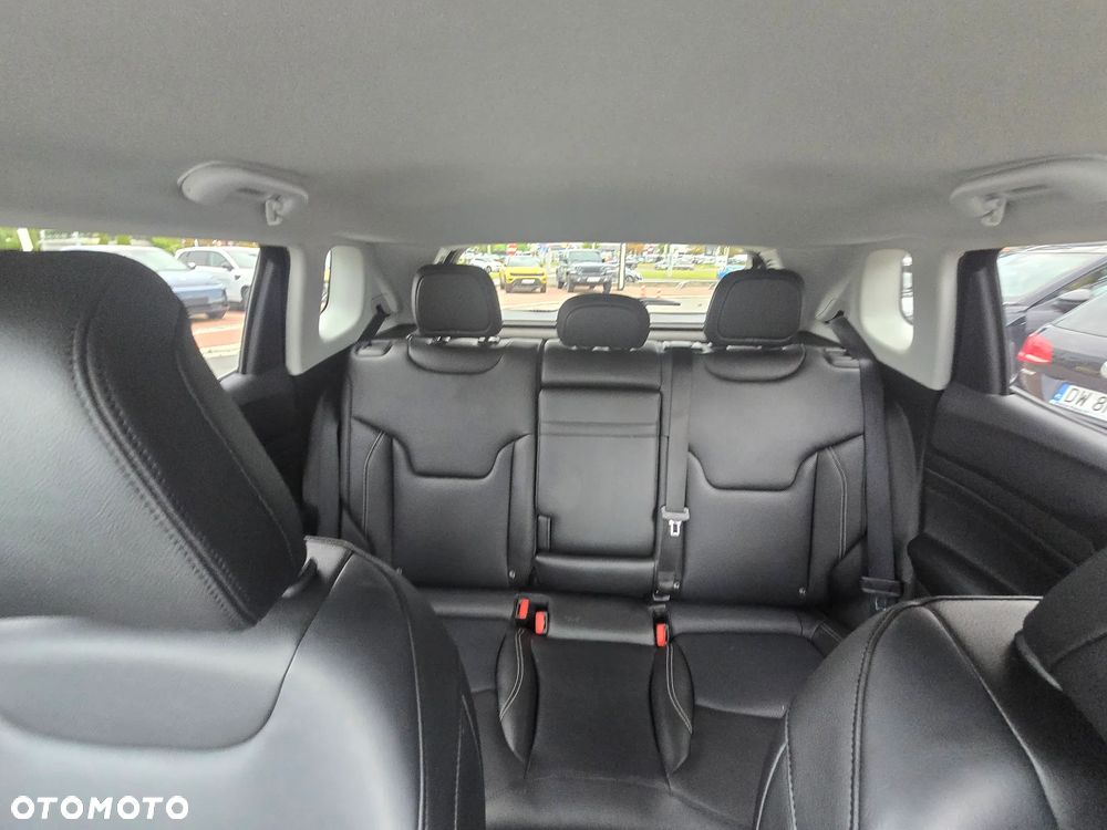 Jeep Compass 1.5 T4 mHEV Altitude FWD S&S DCT - 29