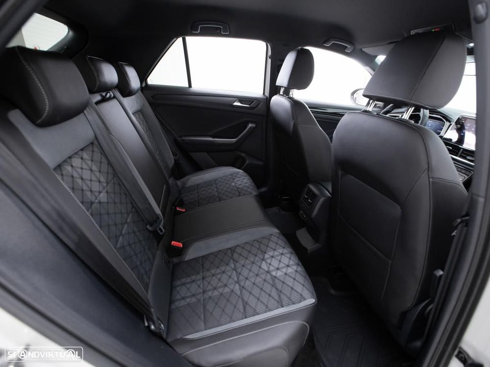 VW T-Roc 1.5 TSI R-Line DSG - 12