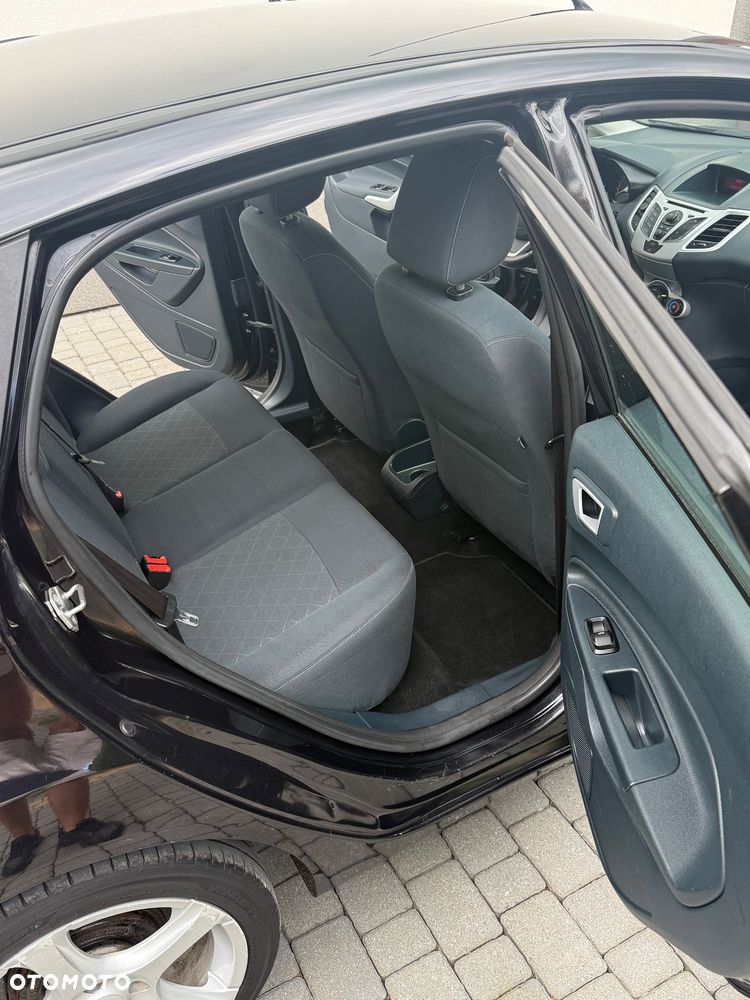 Ford Fiesta 1.25 Titanium - 9