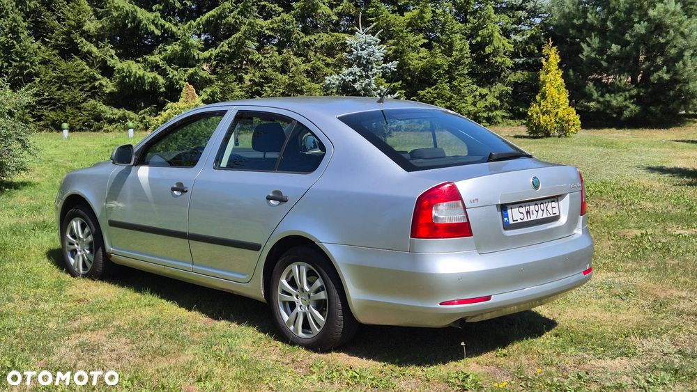 Skoda Octavia 1.6 Ambition - 3