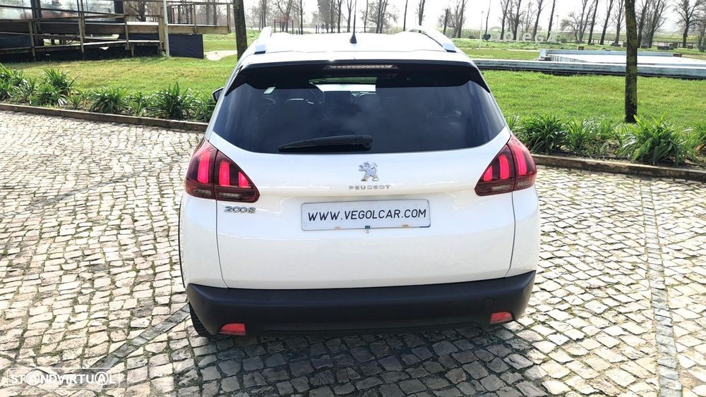 Peugeot 2008 1.5 BlueHDi Signature - 5