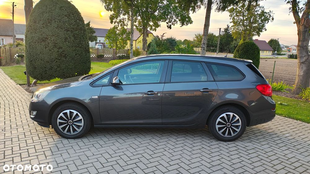 Opel Astra GTC 1.4 Turbo - 4
