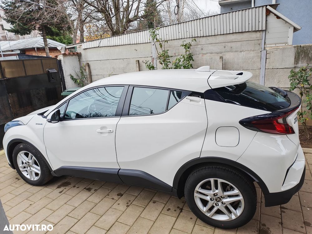 Toyota C-HR Hybrid Business-Edition - 3