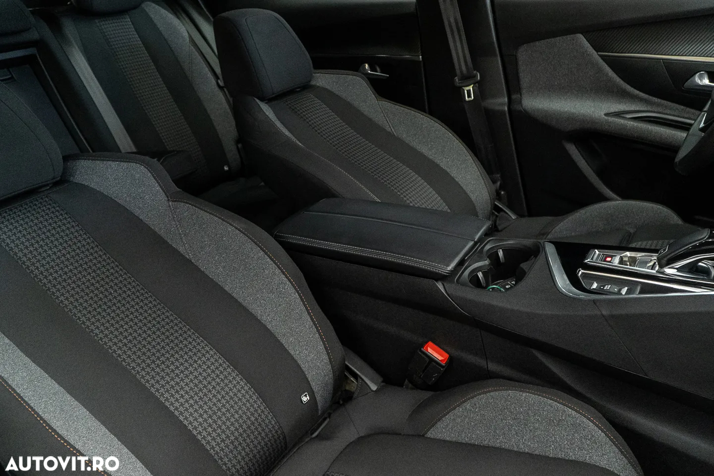 Peugeot 3008 PureTech 130 Stop & Start GPF EAT8 Allure - 40
