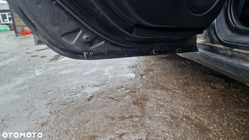 MAZDA 3 BK HB DRZWI LEWY TYŁ 28B - 2