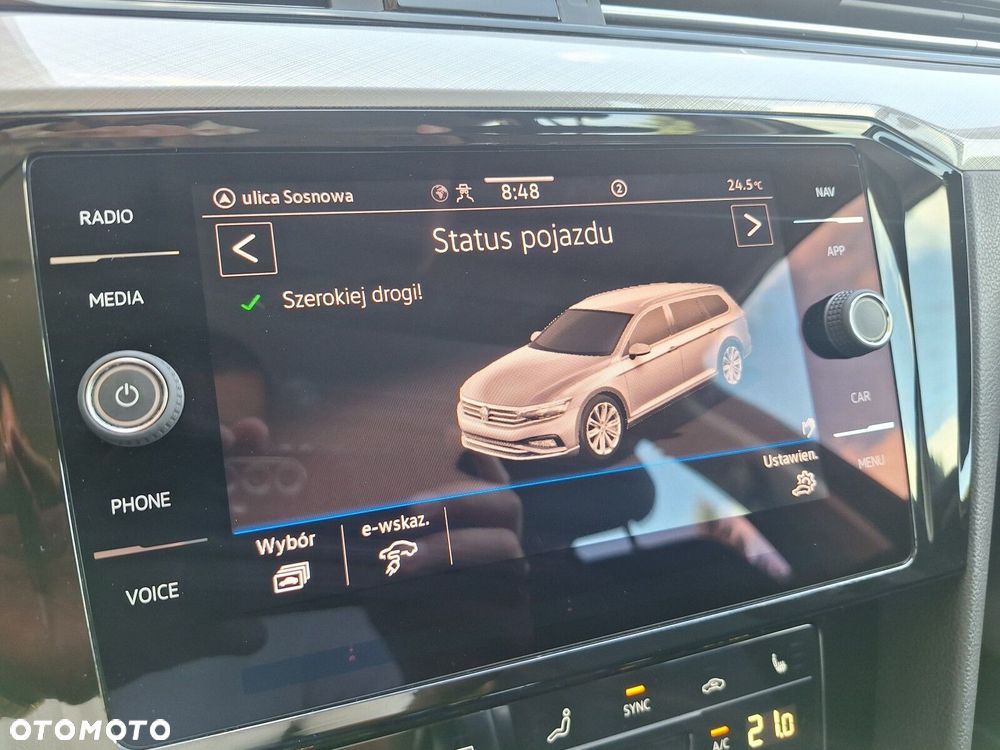 Volkswagen Passat - 24