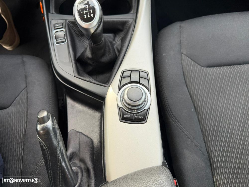 BMW 116 d EfficientDynamics Edition Sport Line - 14